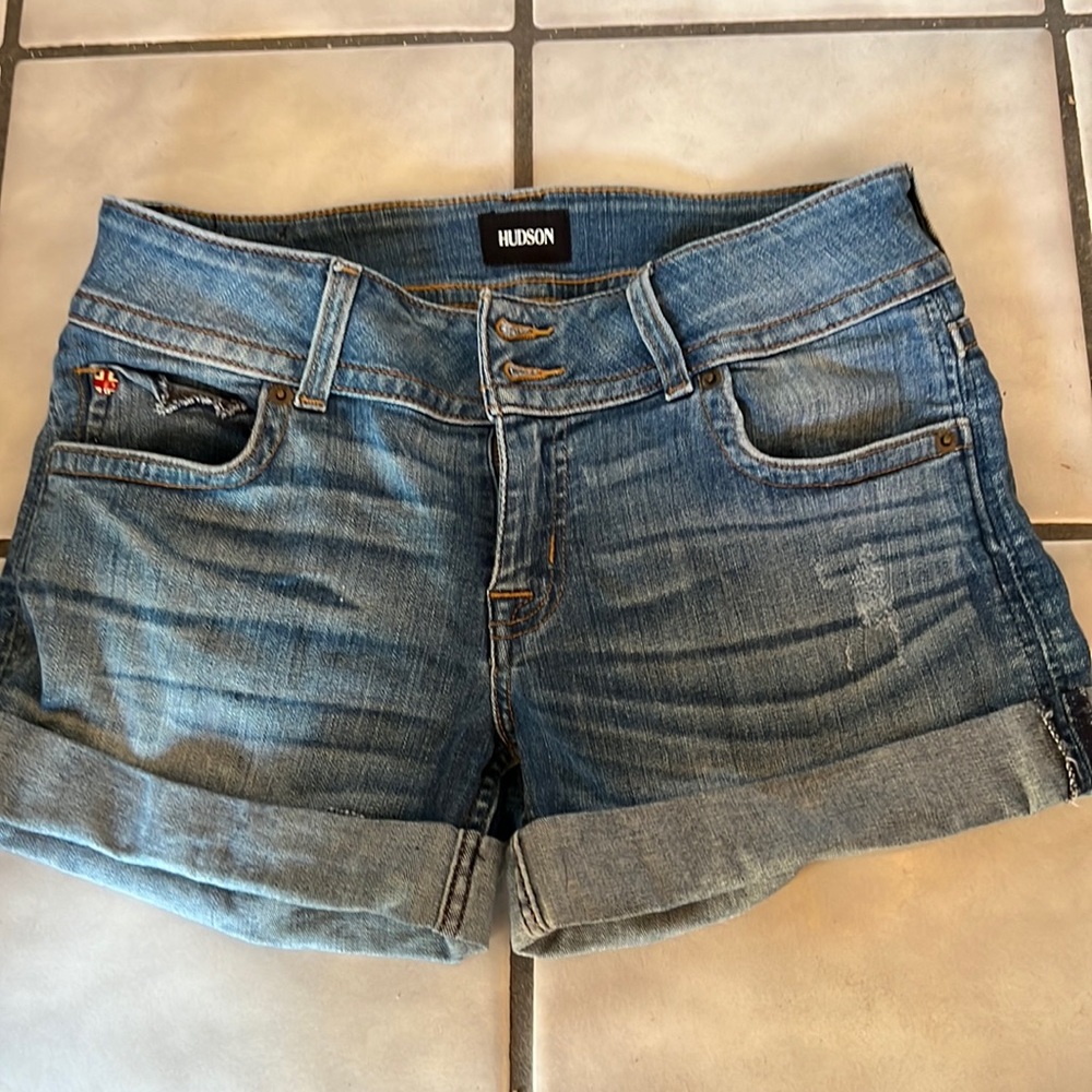 Hudson Ruby Mid Thigh Shorts
